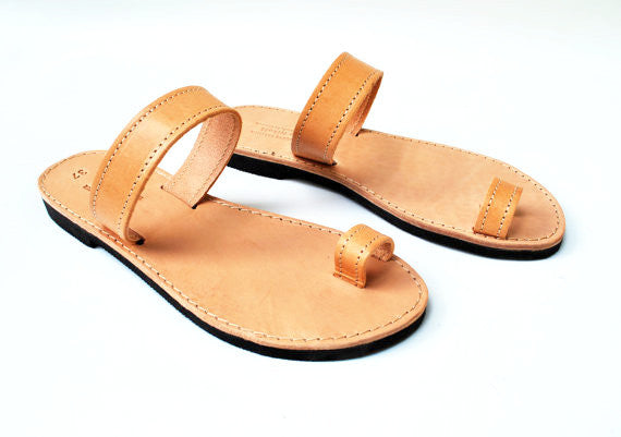Natural brown toe ring sandals side view